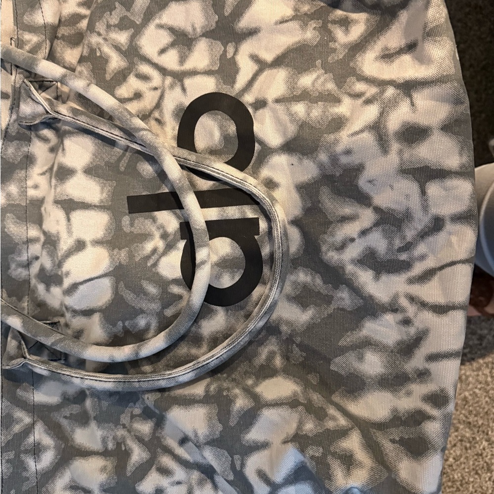 ALO Yoga Gray Tie Dye Bag